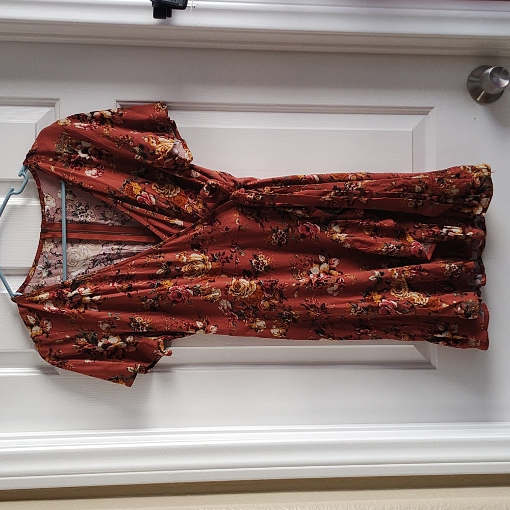 Small Juniors floral dress
